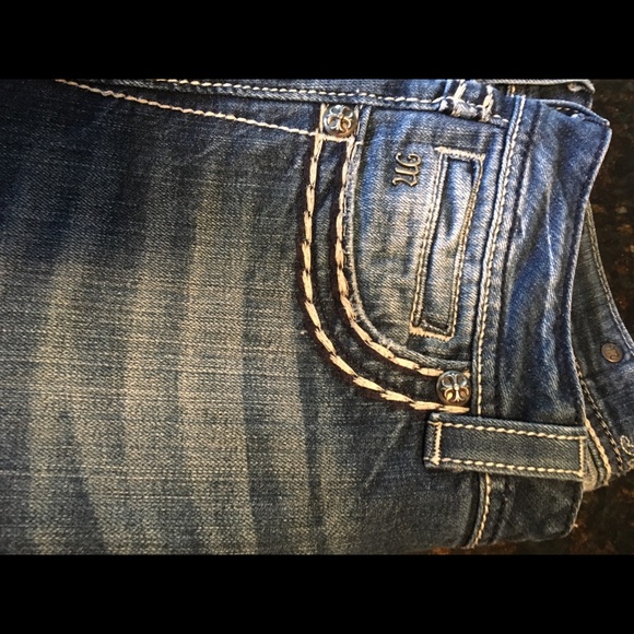 Miss Me jeans size 28! - Picture 6 of 8
